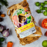 Platie-makaroni-ar-mozarella-tomato-garsaugiem.png